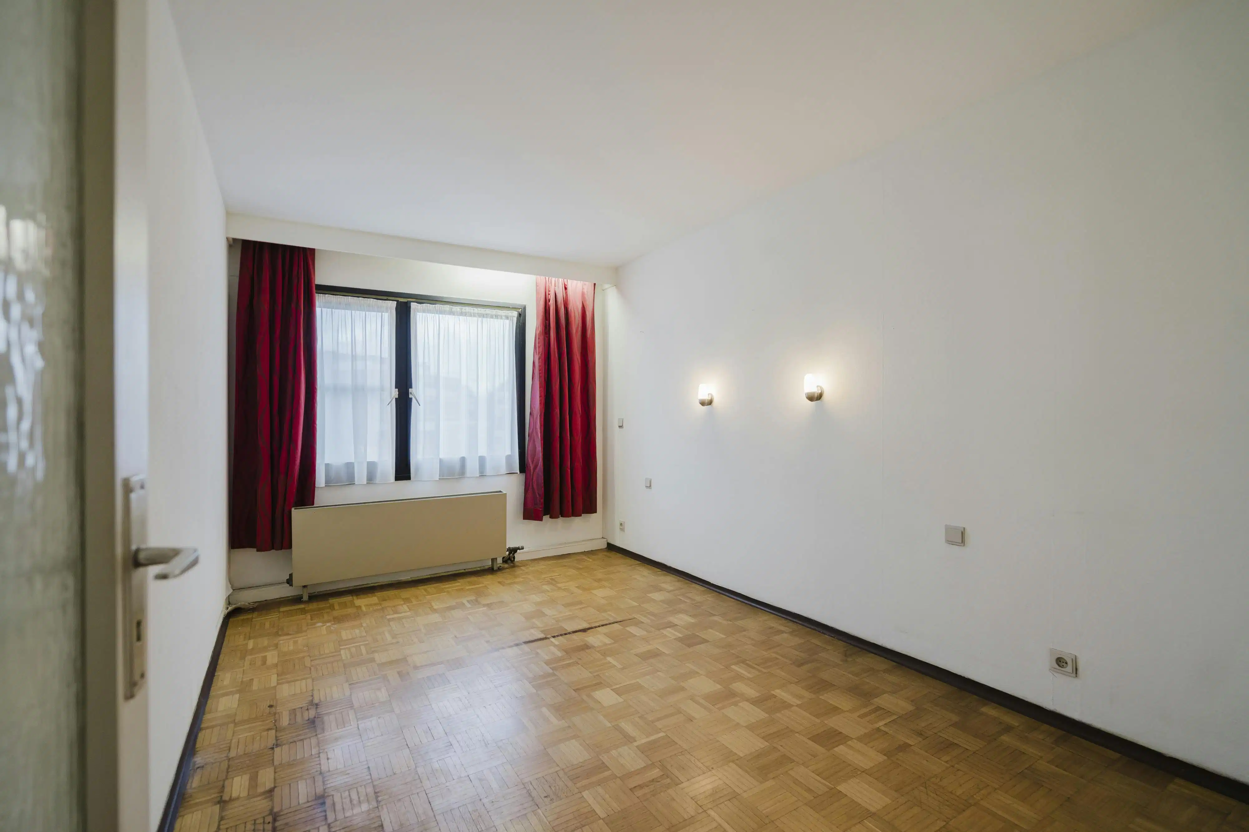 Ruim appartement te koop in residentie Regenboog in Waregem foto 12