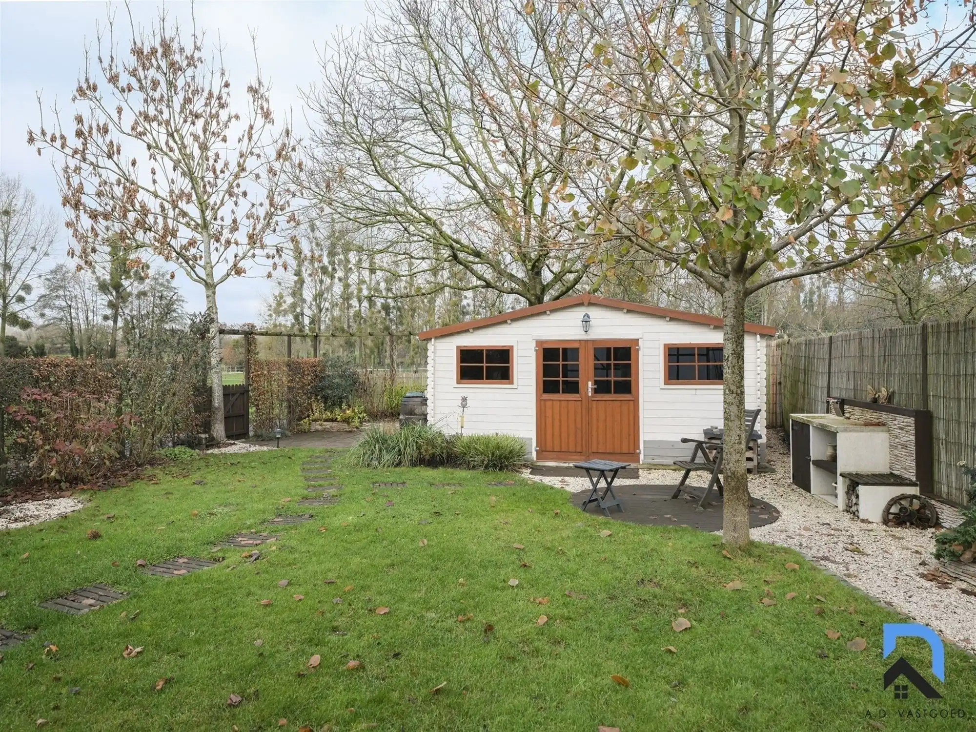 Mooie woning in het groen foto 26