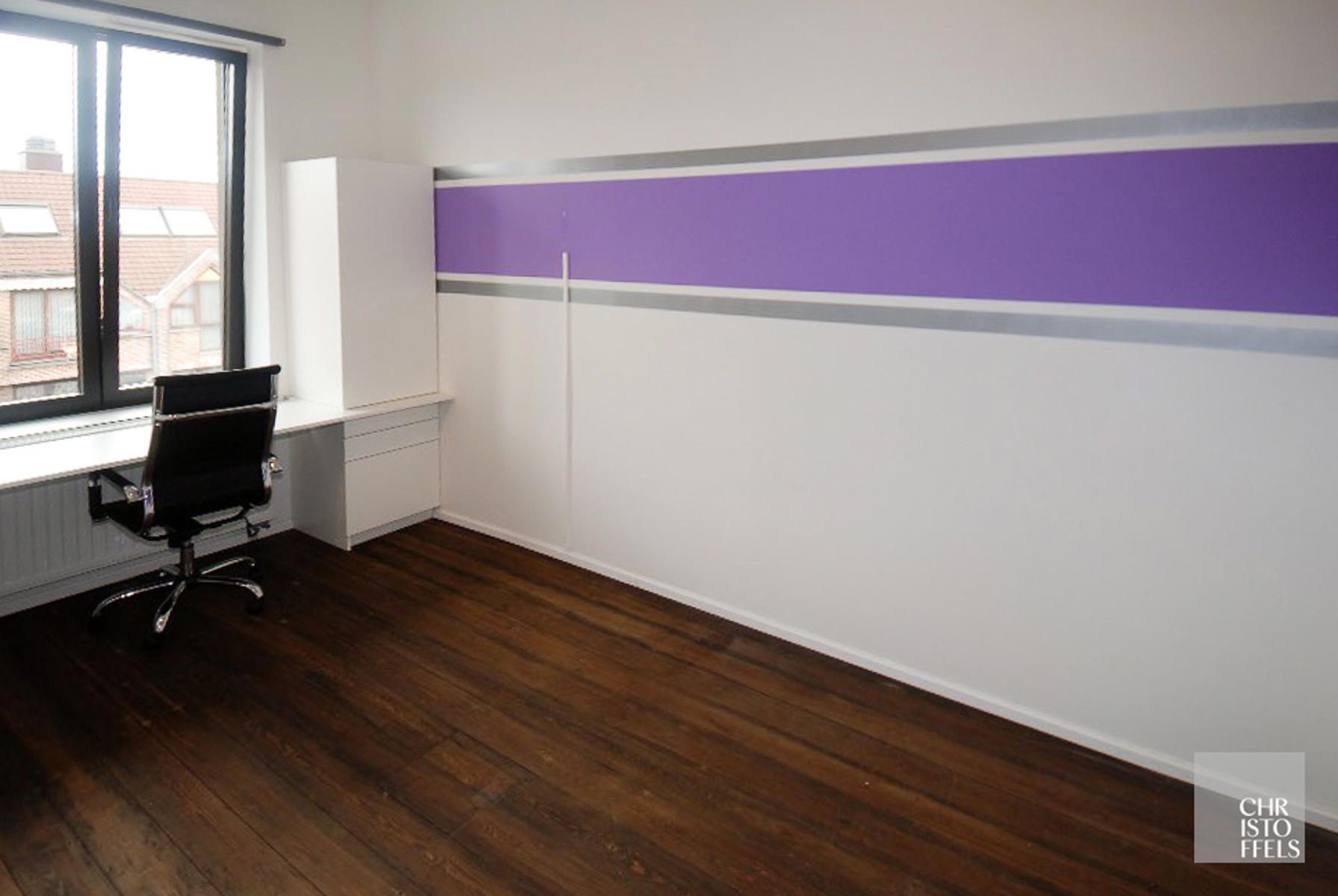 Herenhuis met commerciële ruimte (107m²) en woonst (200m²)! foto 17