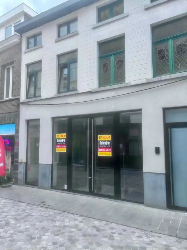 Topligging in hartje Halle – Instapklaar handelspand van 215 m² foto 8