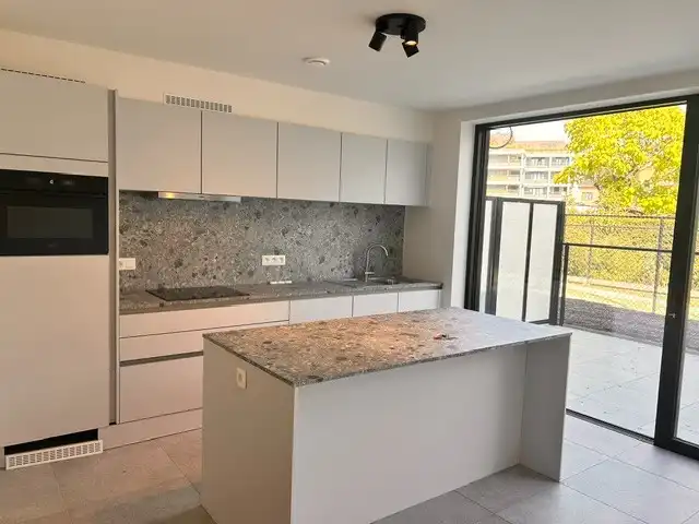 Gelijkvloers app met 2 slaapkamers in centrum Hasselt foto 2