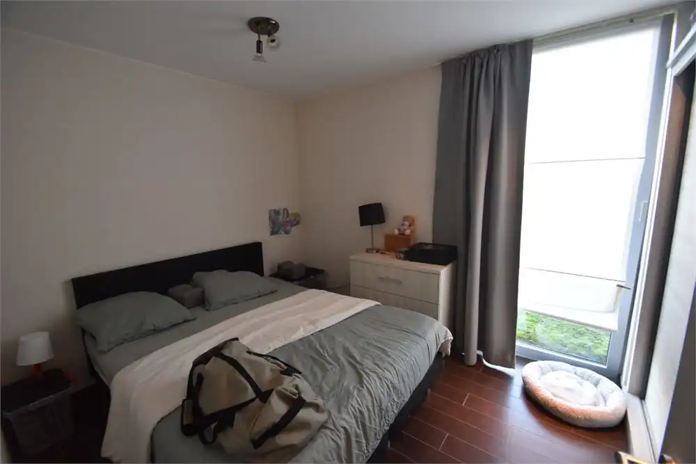 Modern ingericht gelijkvloers appartement foto 6