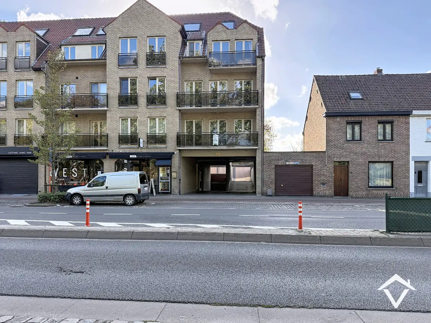 Instapklaar appartement met twee slaapkamers, twee terrassen en garage te Roeselare foto 24