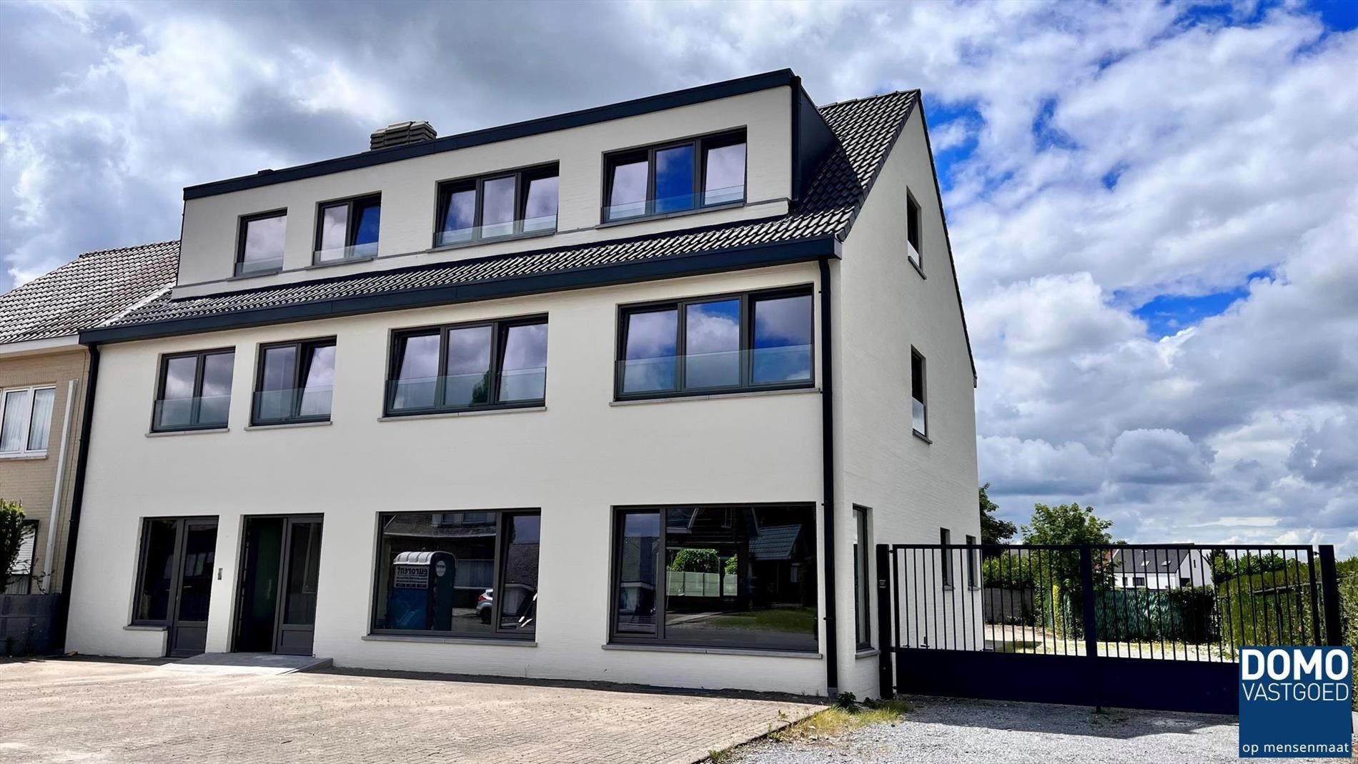 ENERGIEZUINIG EN VOLLEDIG GEMEUBELD APPARTEMENT TE TUILT (KURINGEN) foto 4