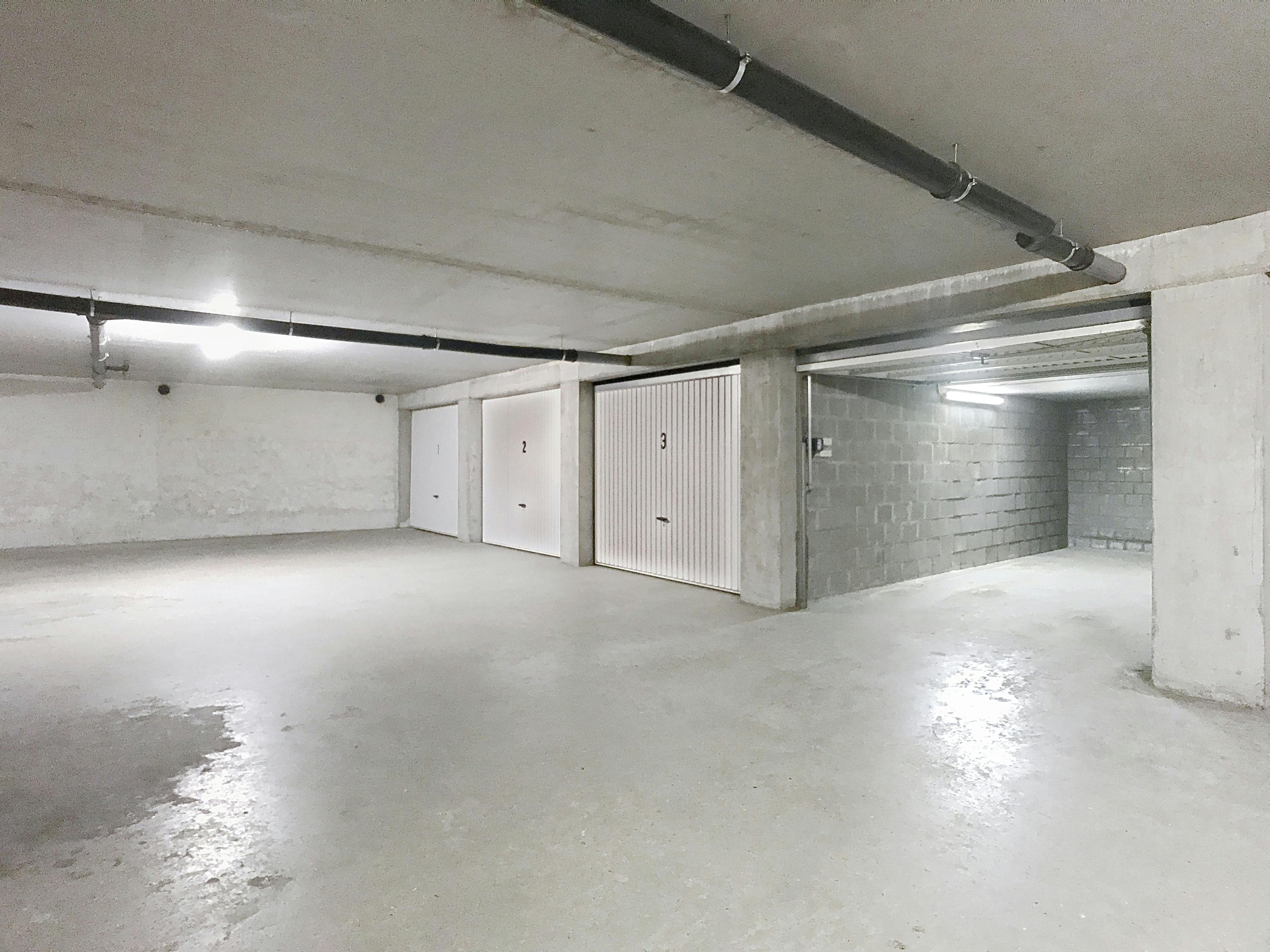 Goedgelegen garagebox te koop te Duinenweg in Middelkerke! foto 11