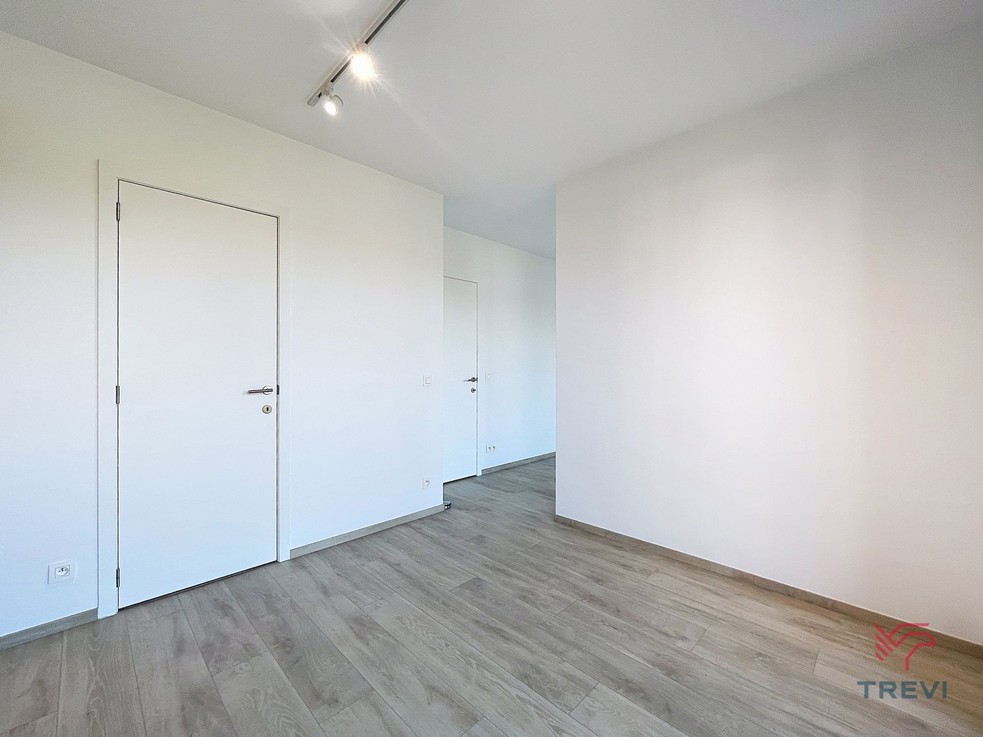 Prachtige duplex met 2 slaapkamers + kantoor met uitzicht op de vallei!  foto 11