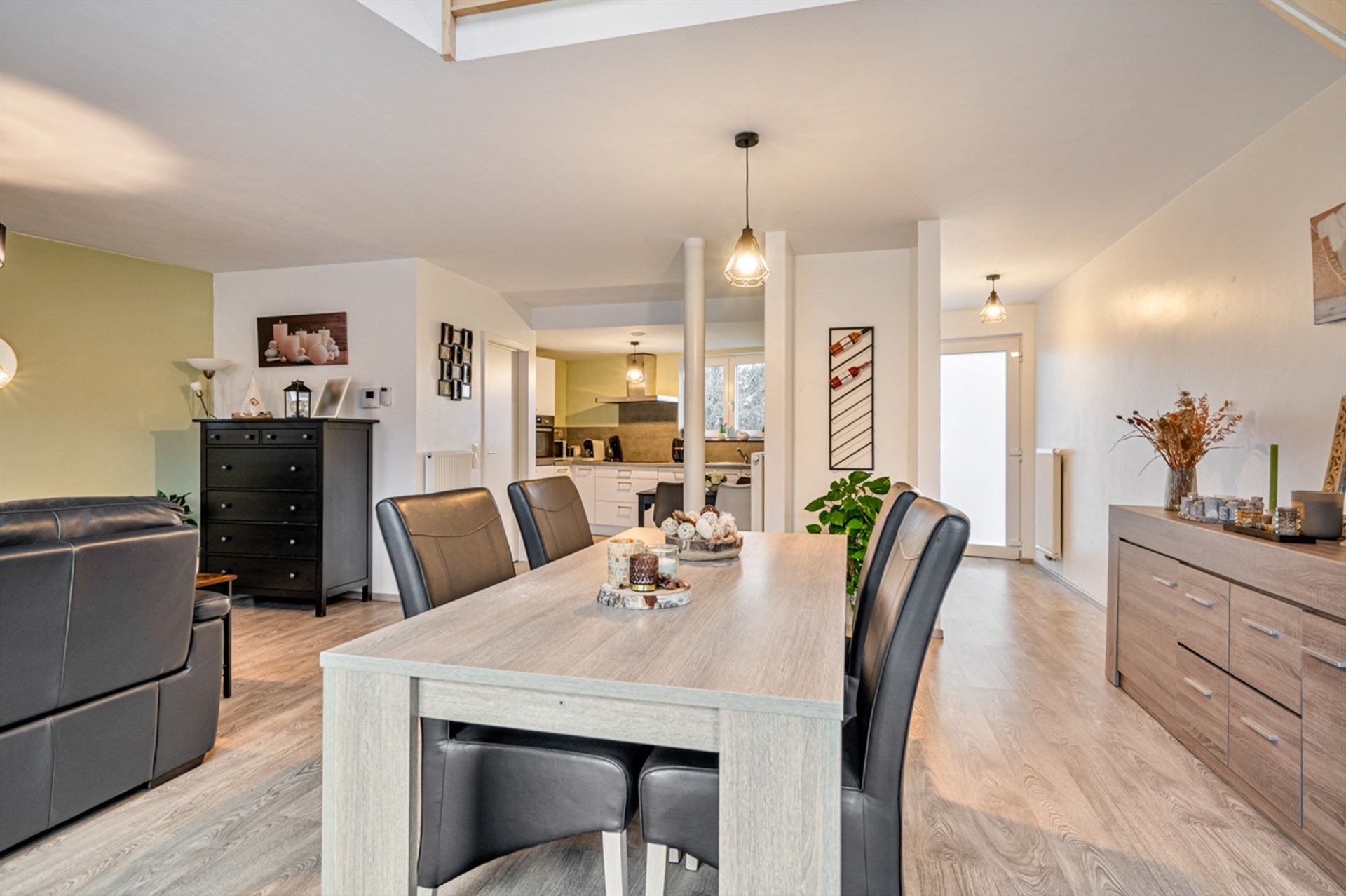 Prachtig duplex appartement in centrum Hofstade. foto 6