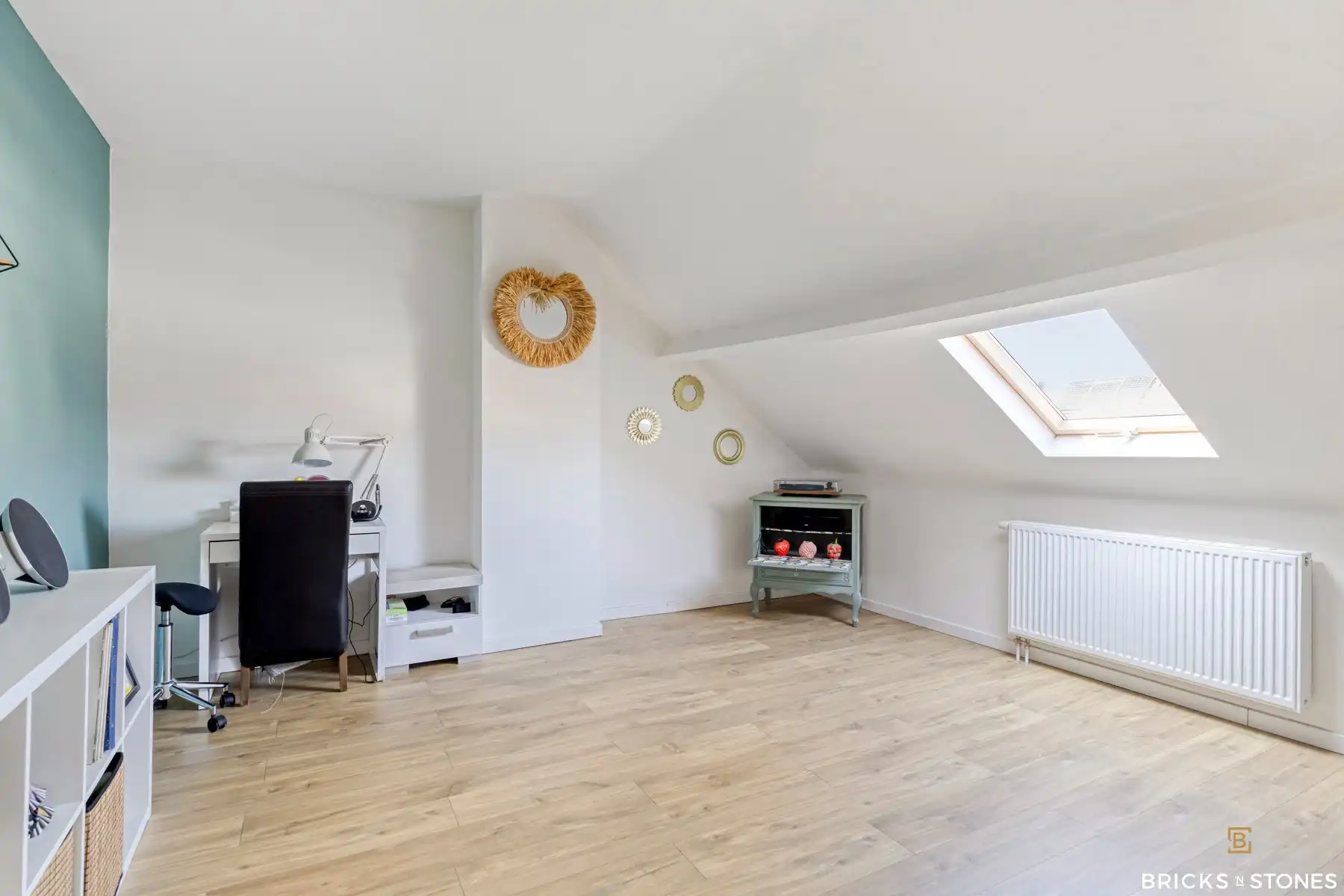 Leuke instapklare woning met 4 slpkms en tuin foto 21