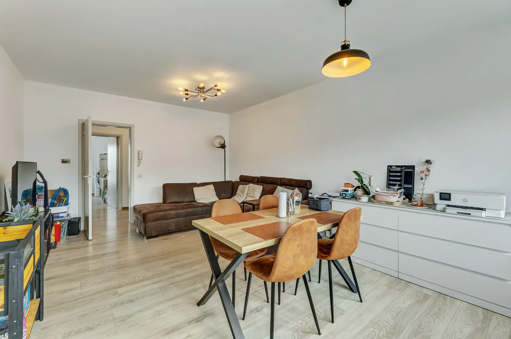 Instapklaar appartement met garage te Ninove foto 9