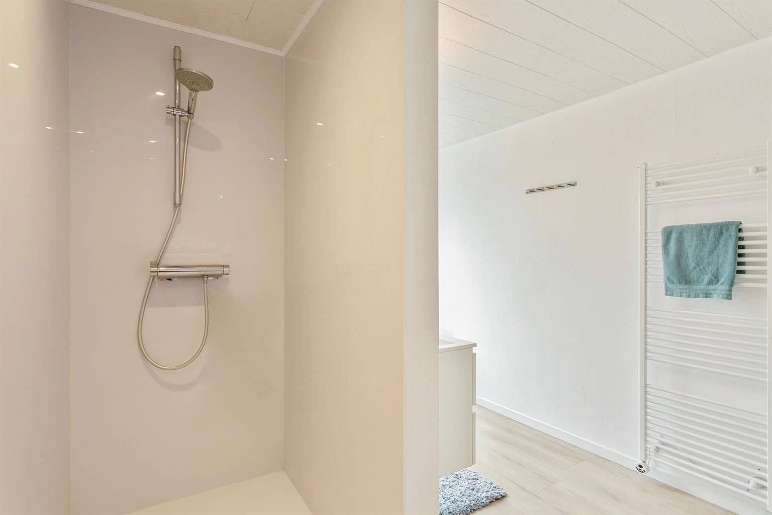 Mooie gerenoveerde woning met tuin in Boutersem foto 16