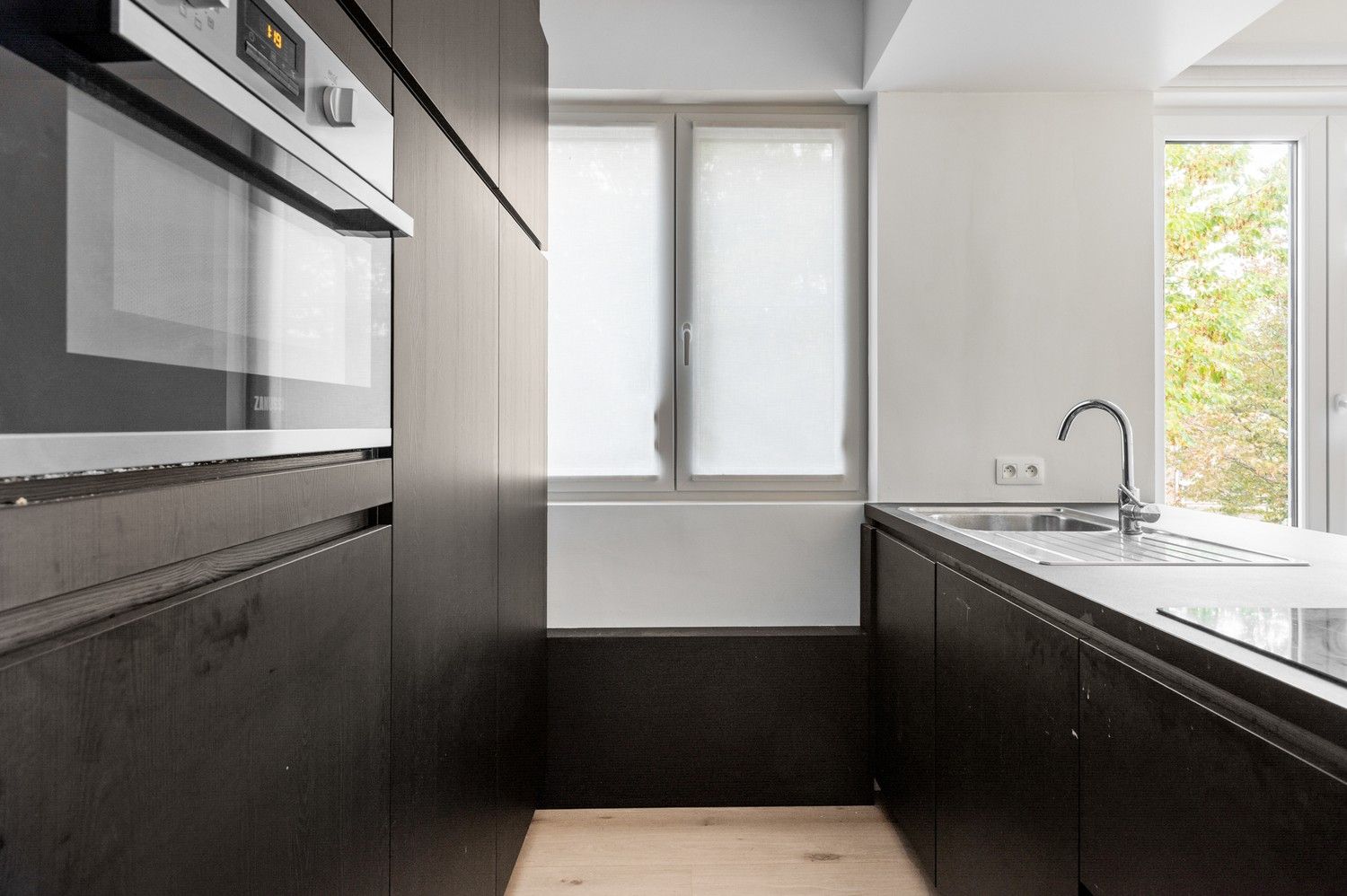 Modern, gunstig gelegen appartement met 2 slaapkamers te Hove foto 5