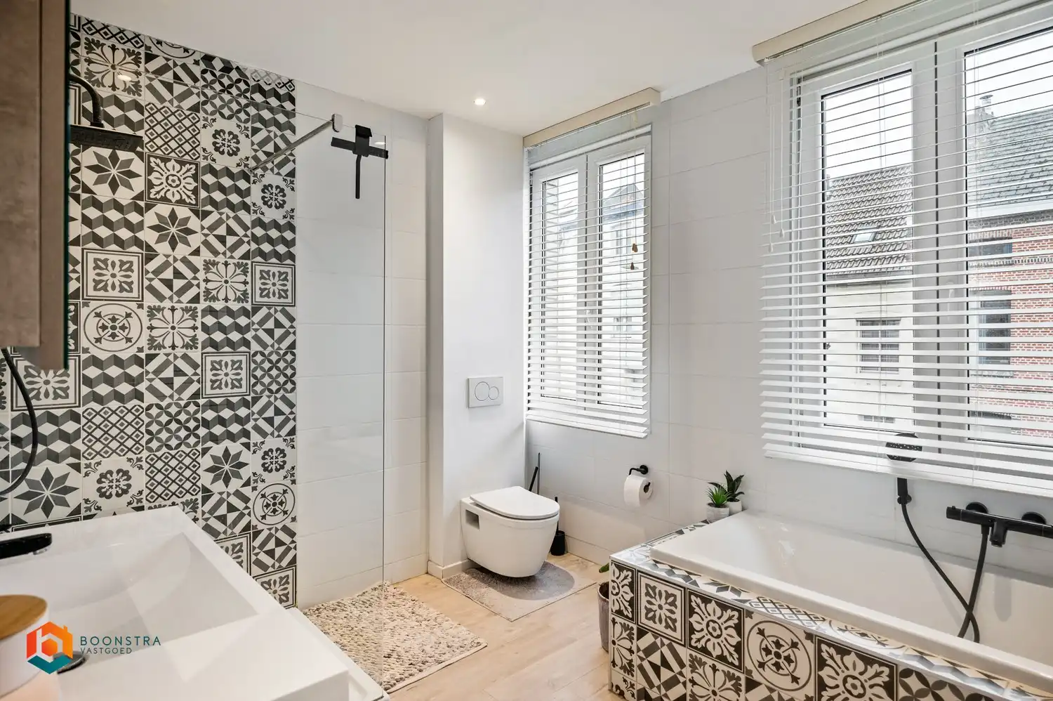 Recent gerenoveerde woning met 2 slpkrs te Mechelen foto 16