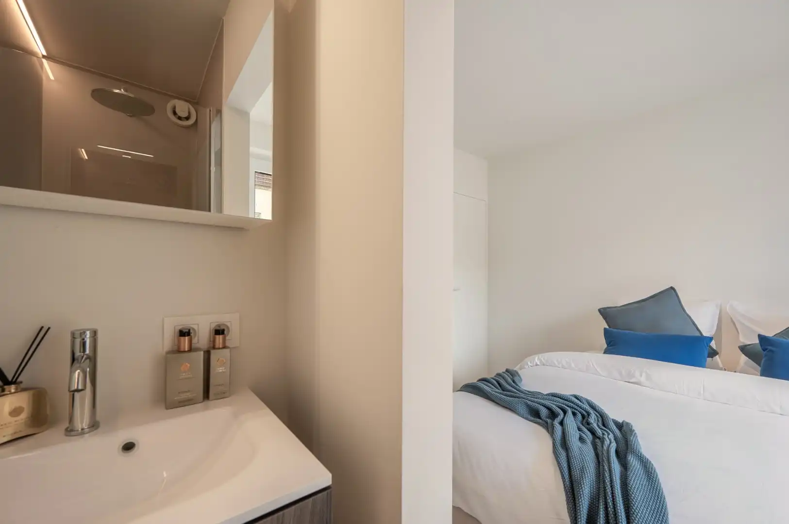 Exclusief appartement op de Zeedijk met adembenemend frontaal zeezicht foto 11