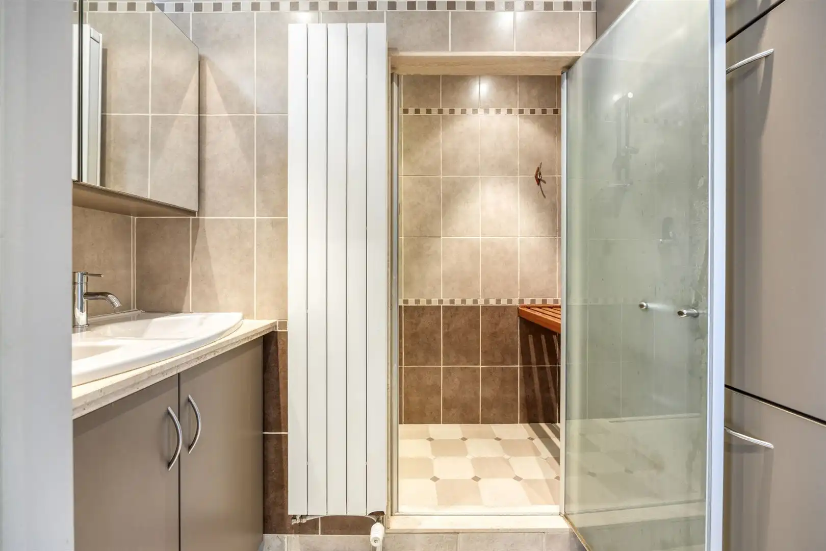 TE KOOP: Woning met handelsruimte en appartement in Eksel! foto 14