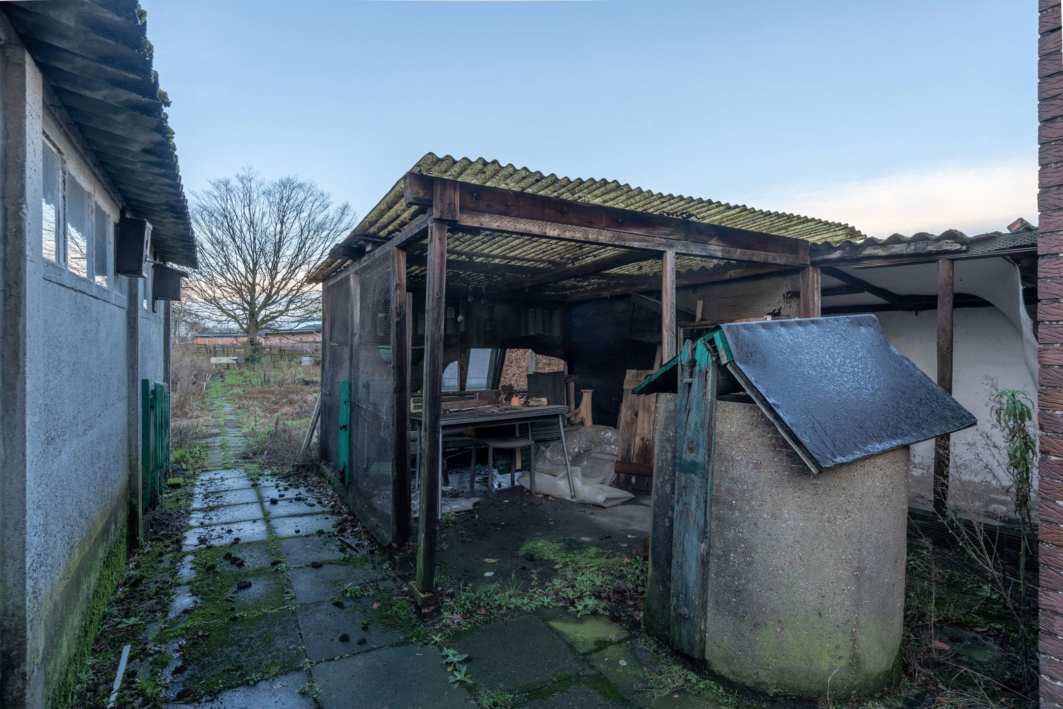 Te renoveren woning op mooi perceel van 720 m² op het westen foto 30