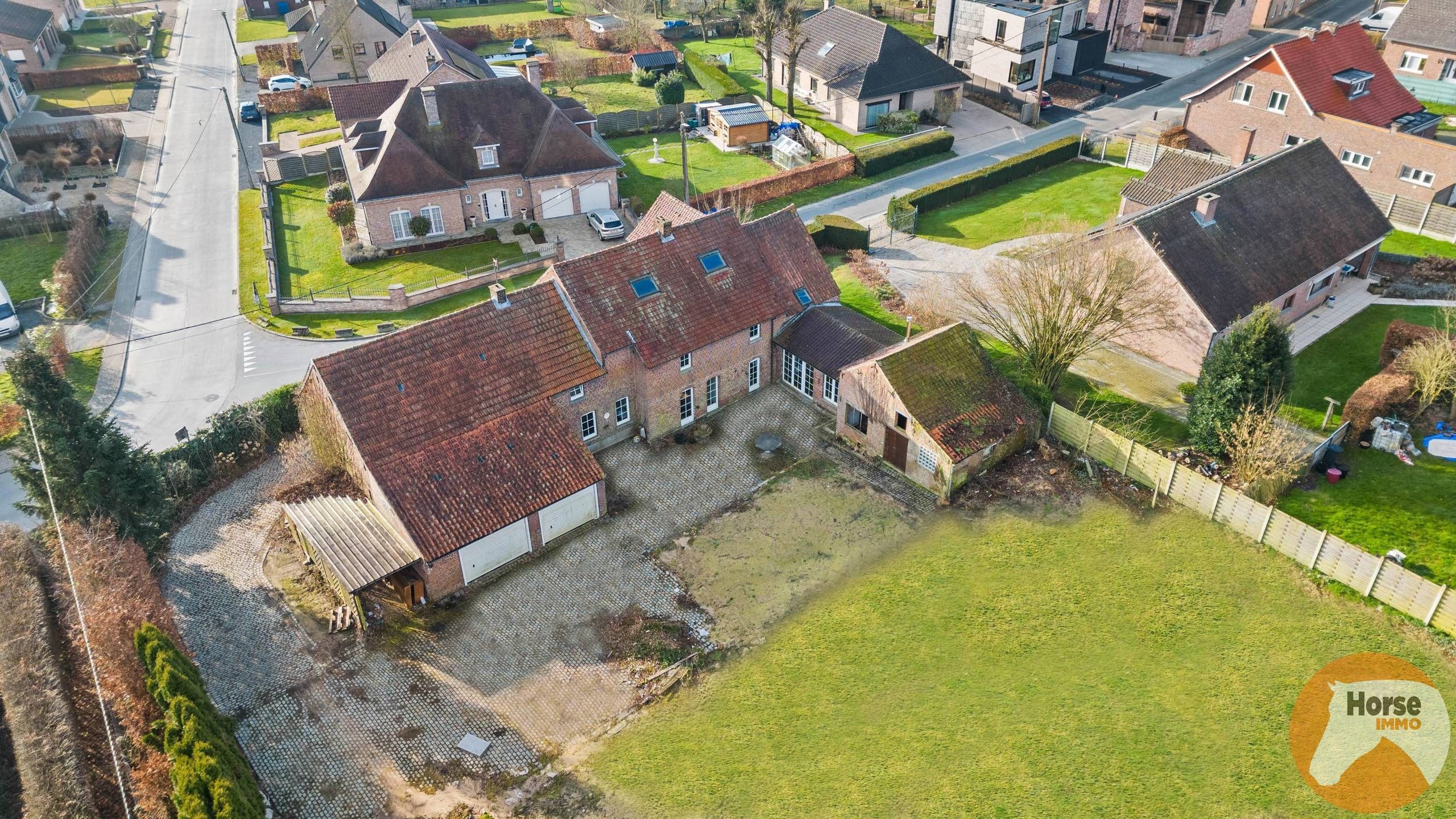 GALMAARDEN  - Unieke woning met grote werkplaats foto 4