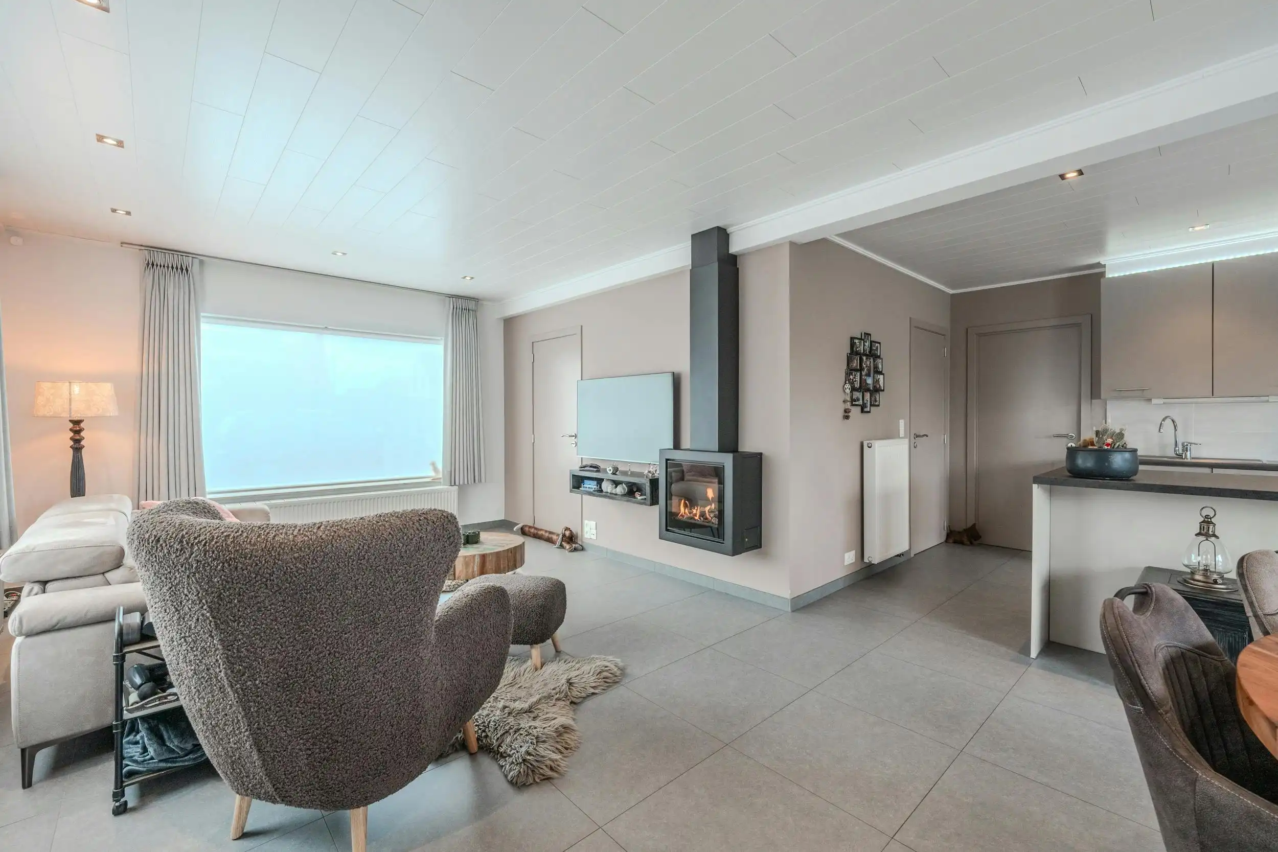 Volledig gerenoveerde bungalow met 3 slaapkamers te Westende! foto 3