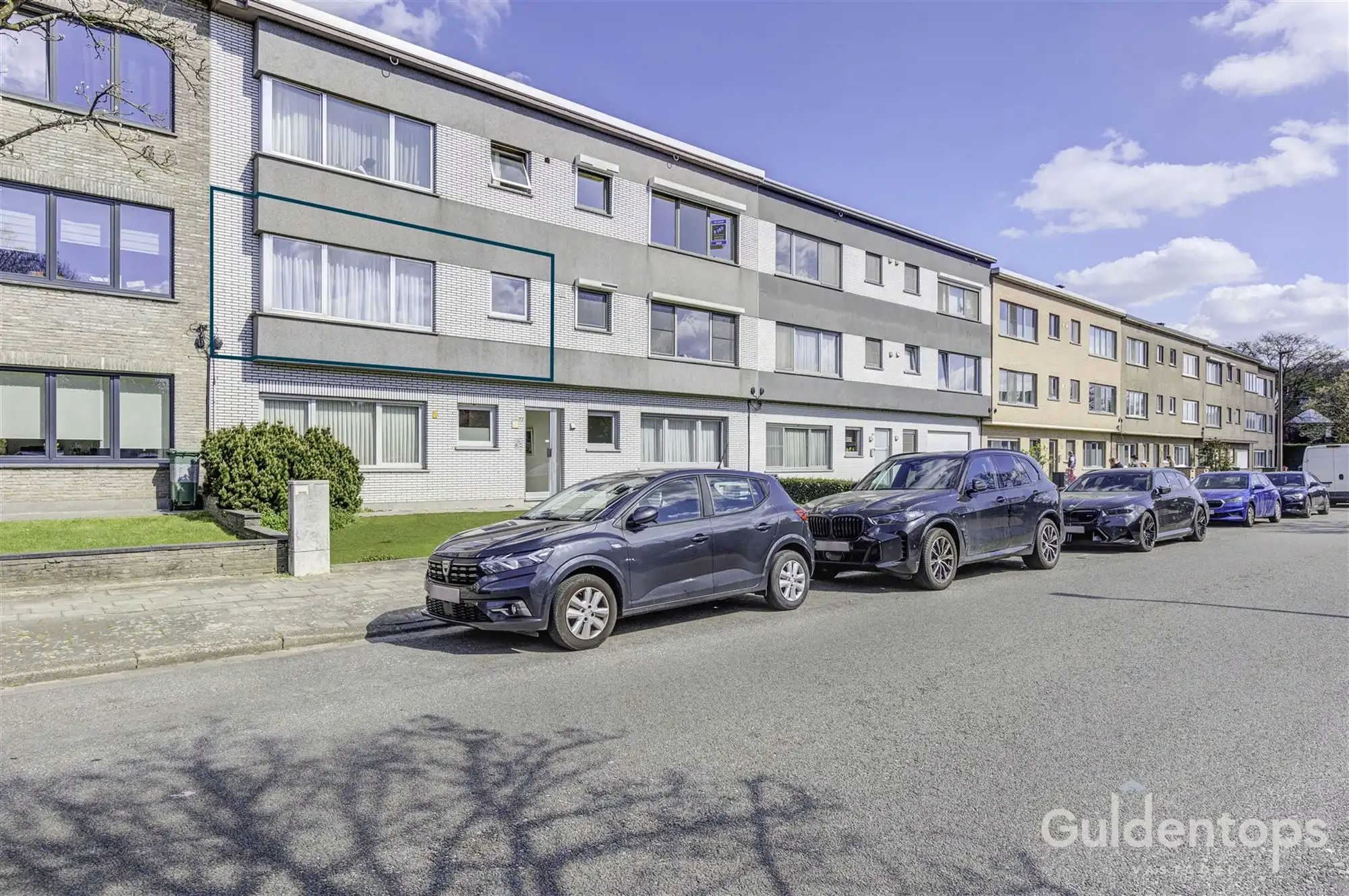 Knap vernieuwd 2 slaapkamerappartement op topligging foto 30