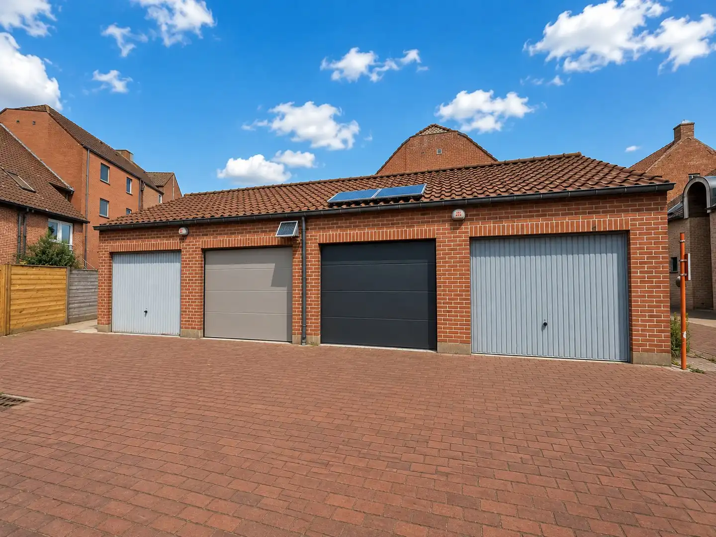 Instapklare gezinswoning met 4 slaapkamers, zonnepanelen met mogelijkheid van een overzolderde garage in Gistel foto 21
