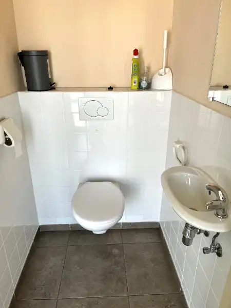 Woning met slaapkamer en badkamer gelijkvloers foto 14