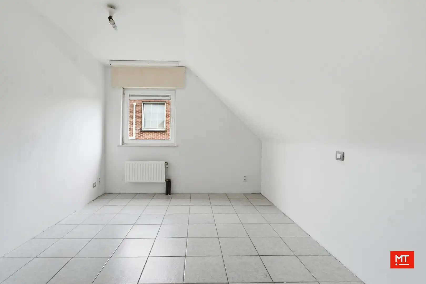 Op te frissen halfopen woning met 3 slaapkamers, tuin en garage in de Patine foto 14