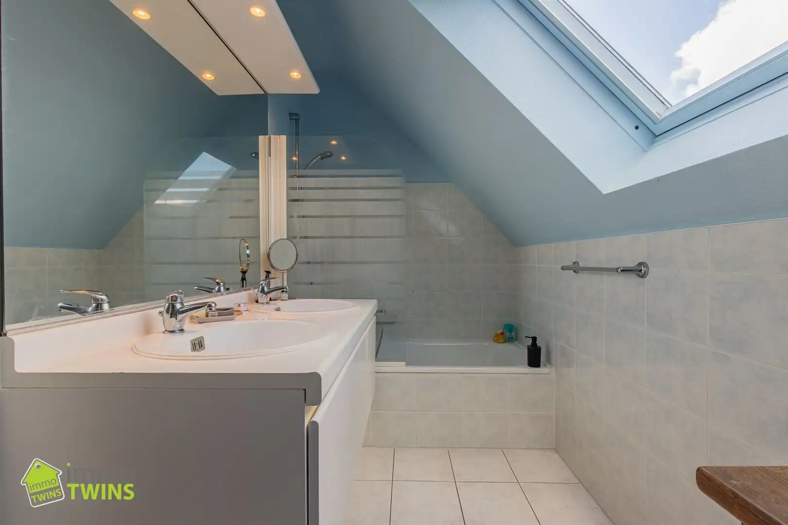 Ruim duplex appartement met terras te Bredene  foto 13