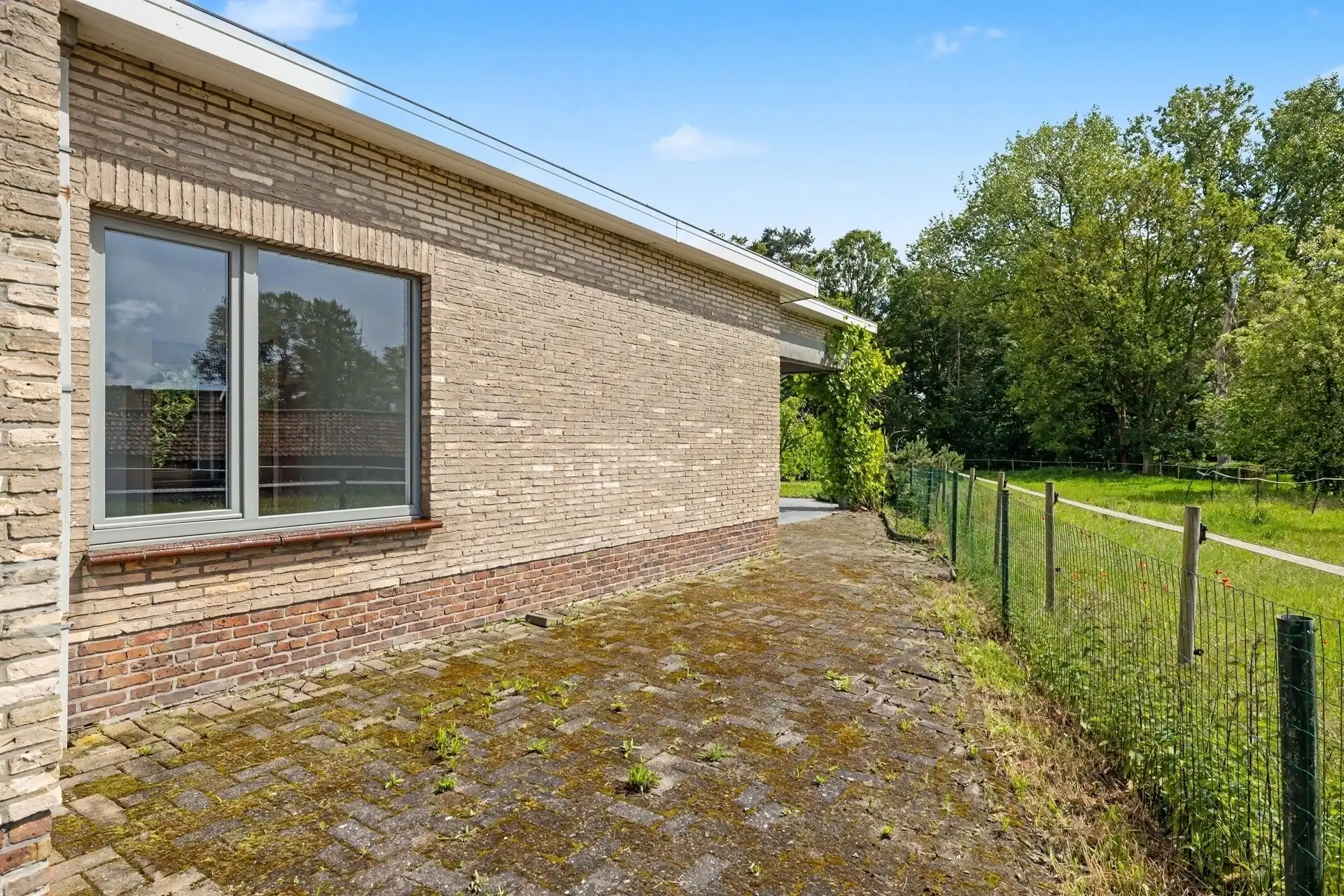 Uitstekend gelegen open bebouwing type bungalow met prachtig uitzicht foto 22