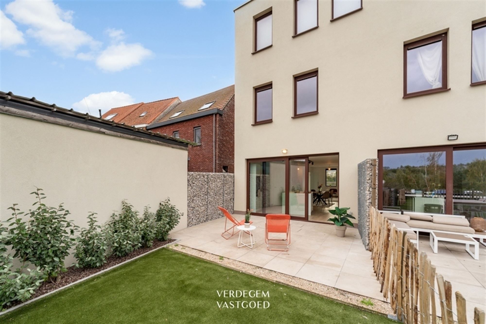 Verrassend leuke woning met 3 slaapkamers, autostaanplaats en gemeenschappelijke zwemvijver foto 15