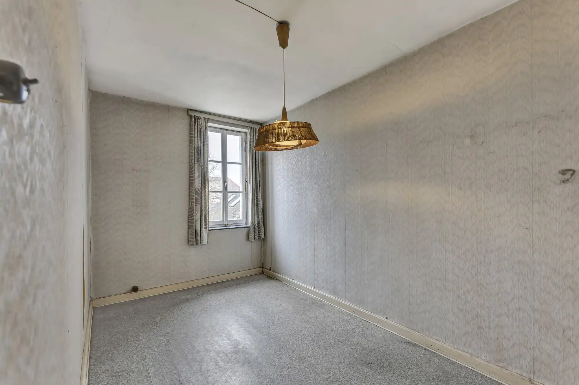 Charmante rijwoning met tuin, garage en parkeerplaats foto 14