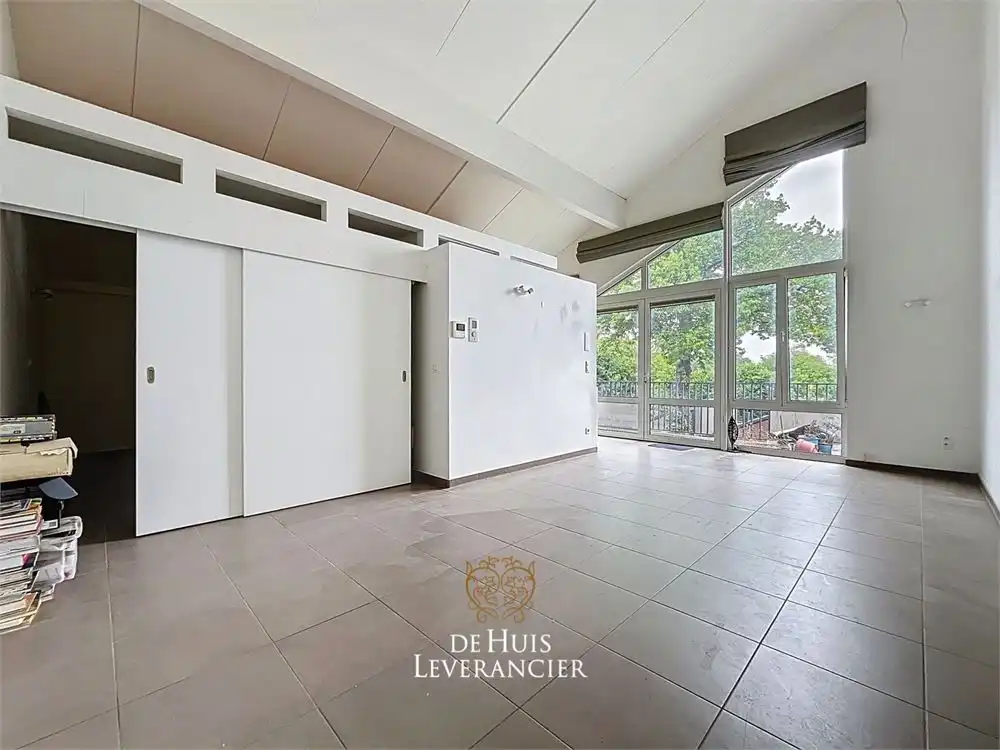 Luxueuze serviceflat met 1 slk en ruim terras foto 6