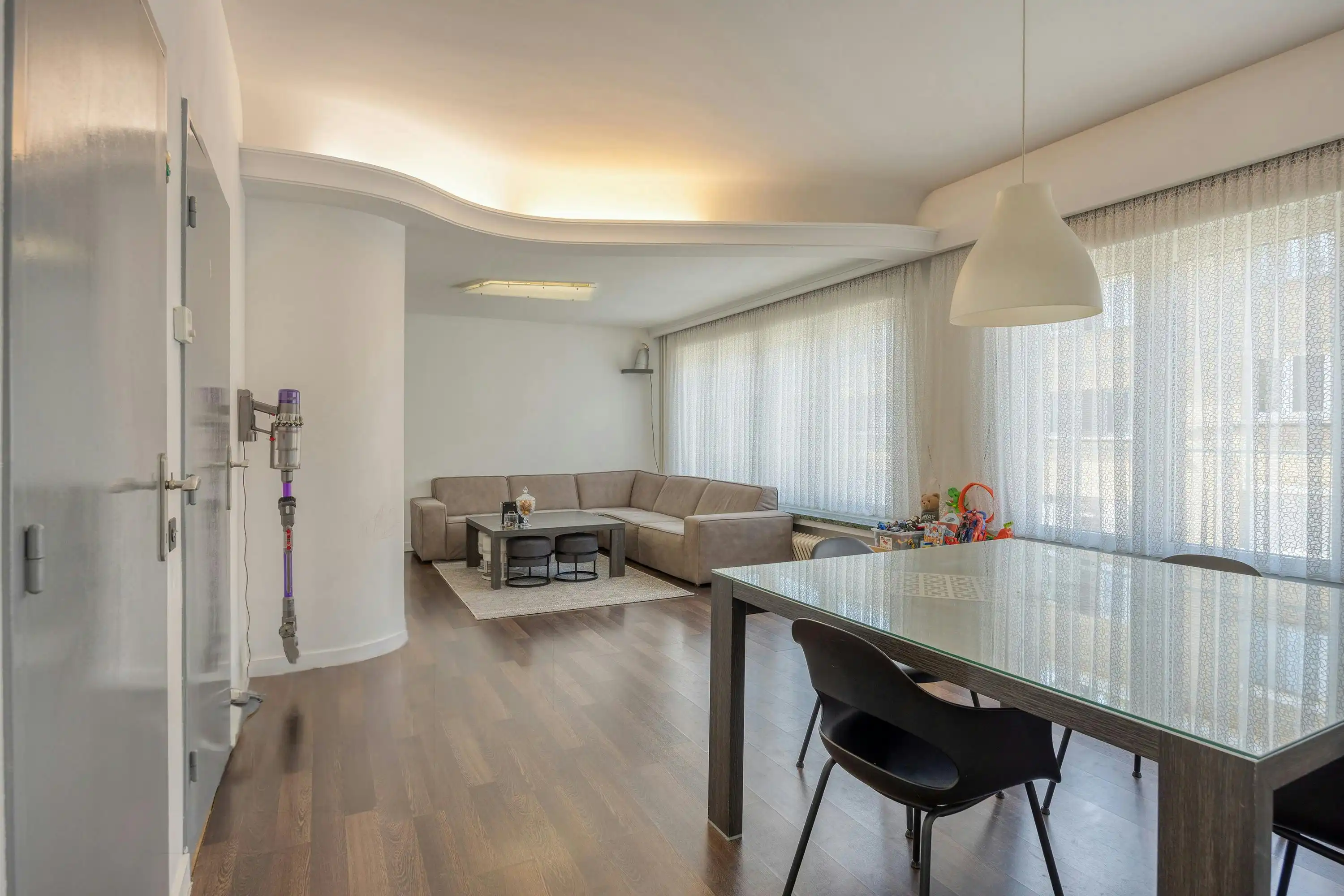 Huis met 5 slaapkamers, tuin en 2 garages te koop in 2020 Antwerpen foto 7