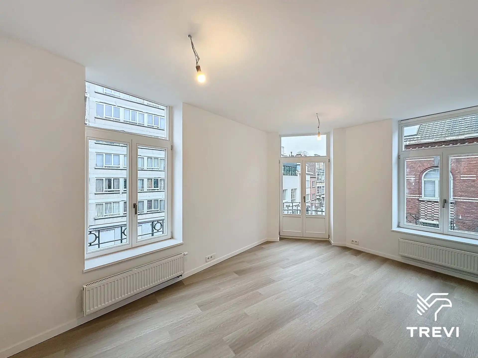 Volledig gerenoveerd appartement met 1 slaapkamer! foto 4