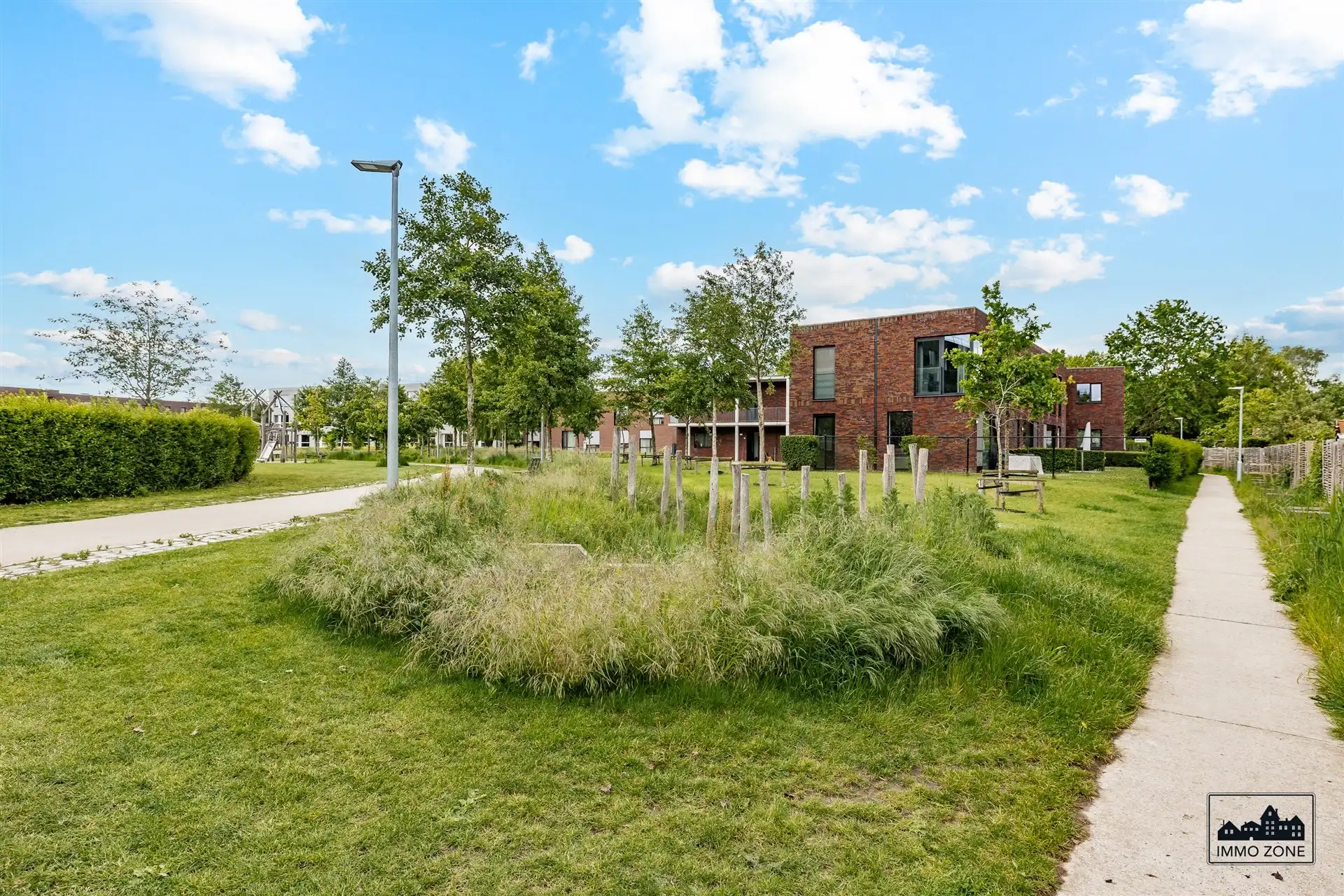 Gerenoveerde 4 slaapkamer woning foto 21