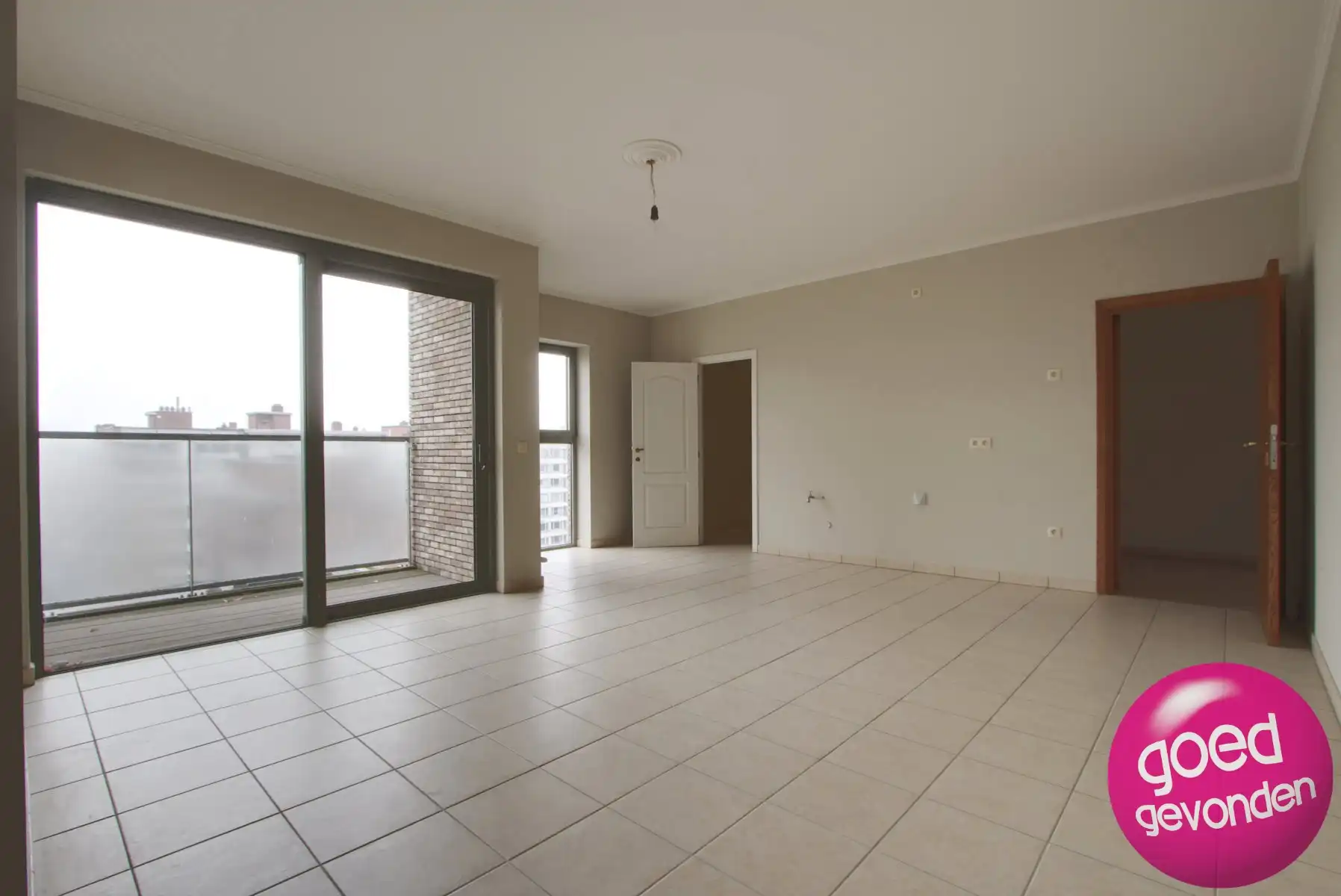 APP 300 m² - 3 SLK - 2 LIVINGS - 2 BDK - PARKING - LIFT foto 21