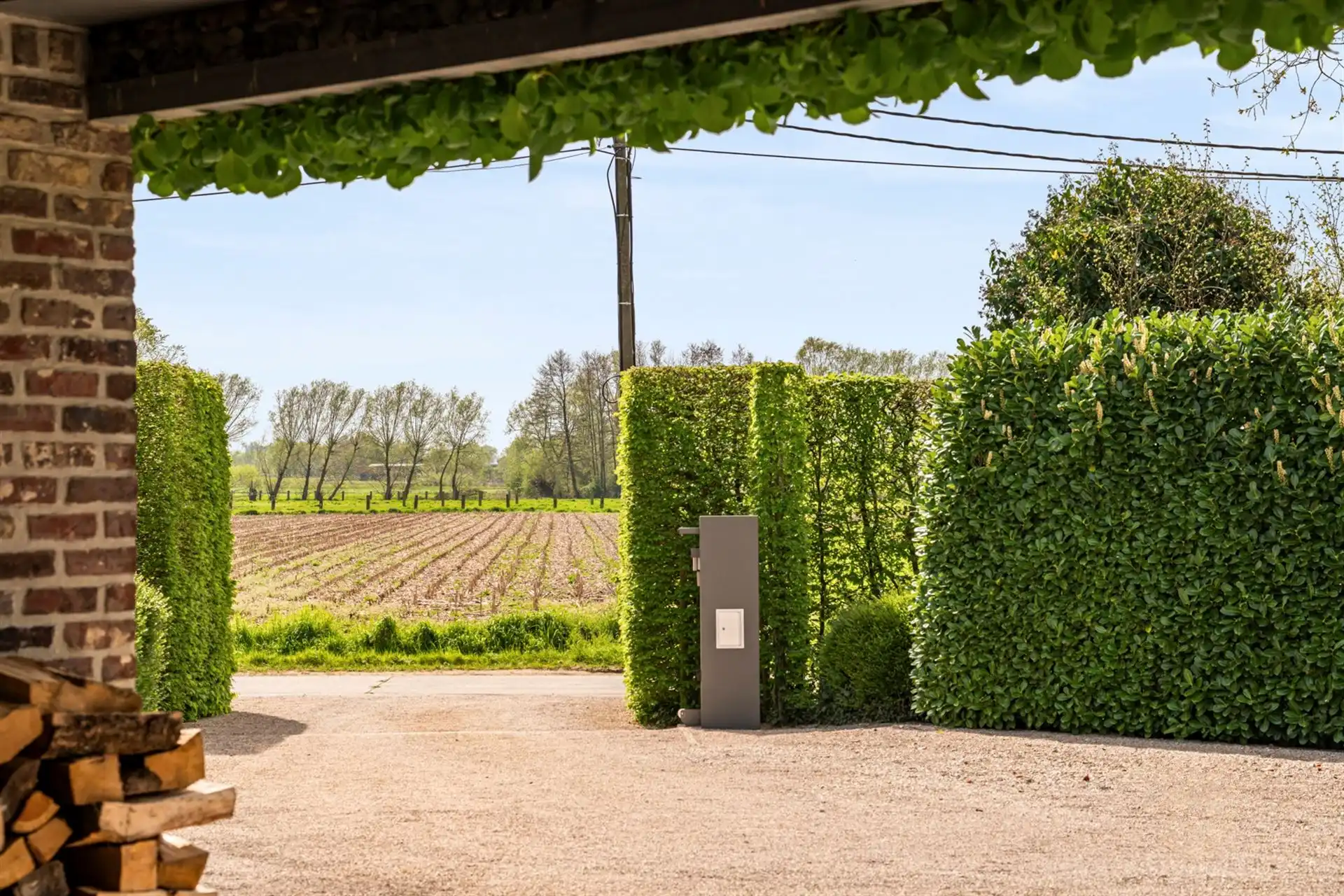 Charmante hoeve met zwembad en praktijk in Kruishoutem foto 24