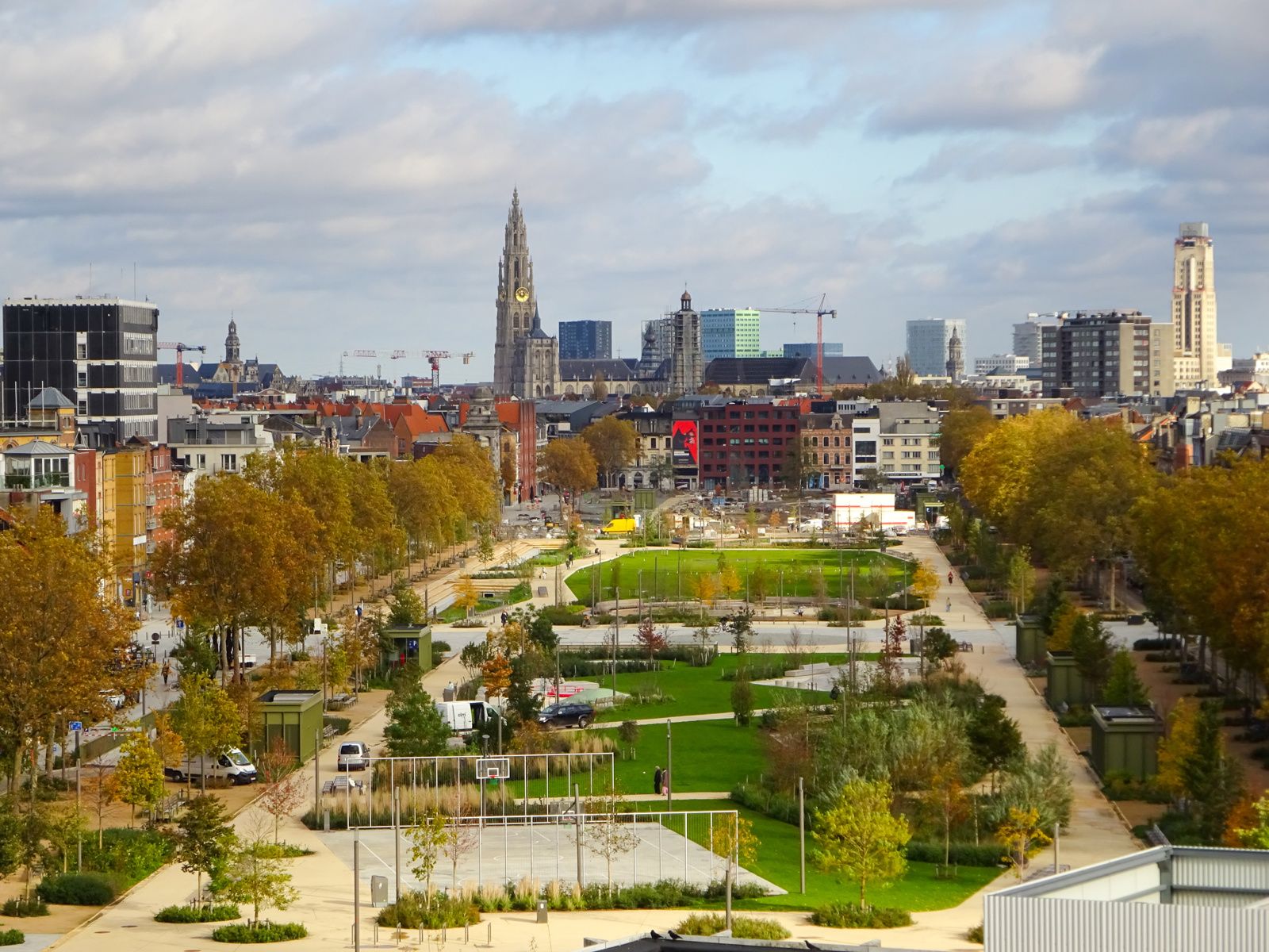 Lichtrijk 2 slpk app. met groot terras en zicht op park foto 5