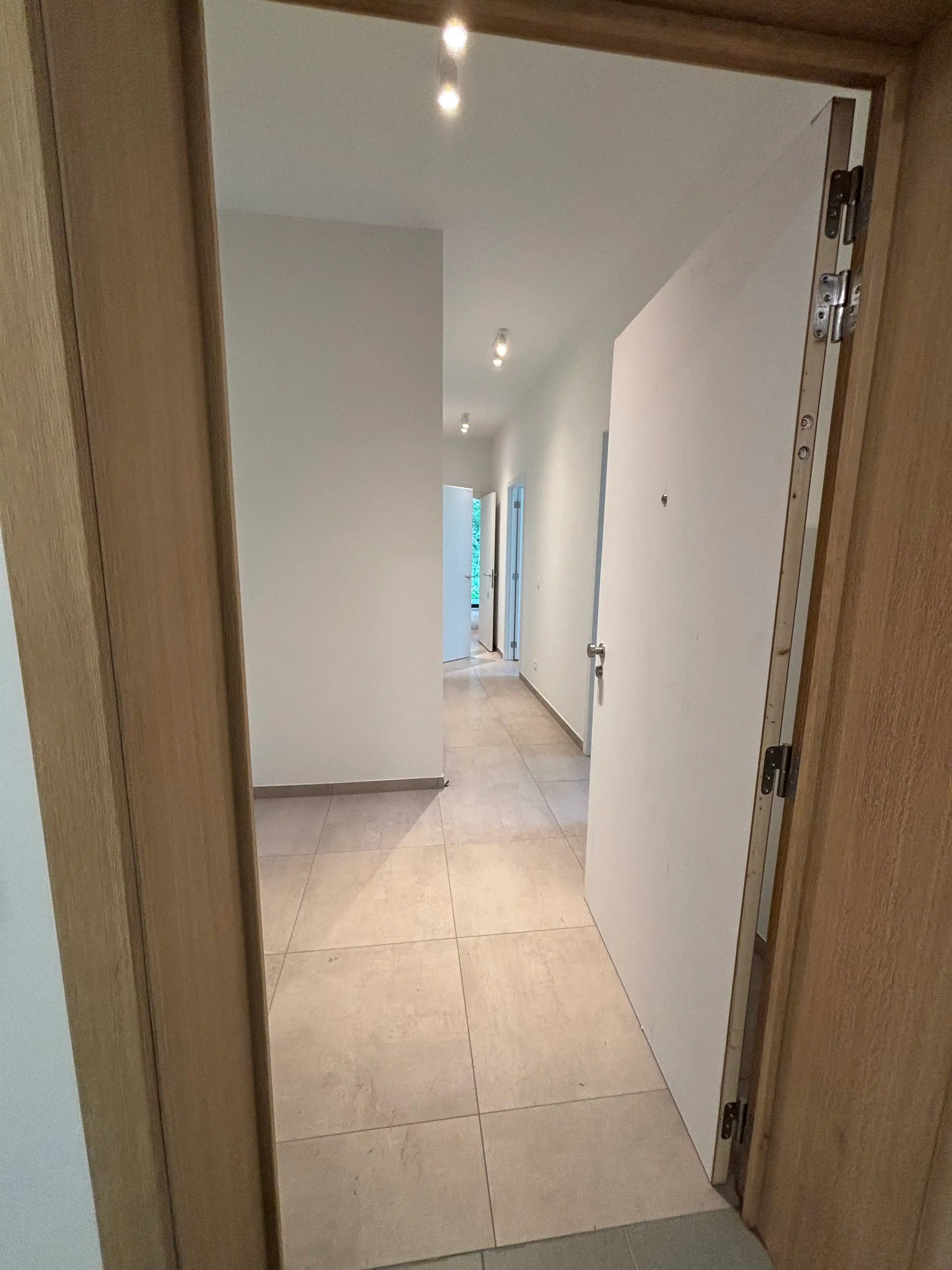 LUXUEUS NIEUWBOUWAPPARTEMENT MET TWEE SLAAPKAMERS EN RUIM TERRAS foto 19
