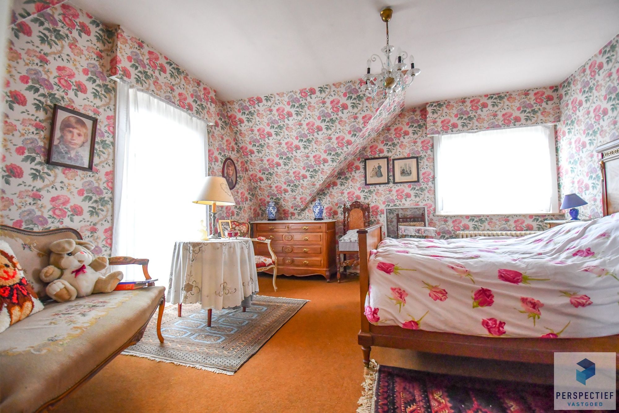 Ruime te renoveren woning met grote tuin op 858m² foto 10