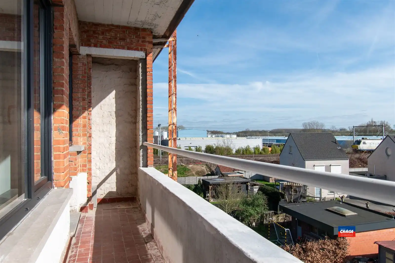 Recent gerenoveerd appartement met 2 slaapkamers foto 7