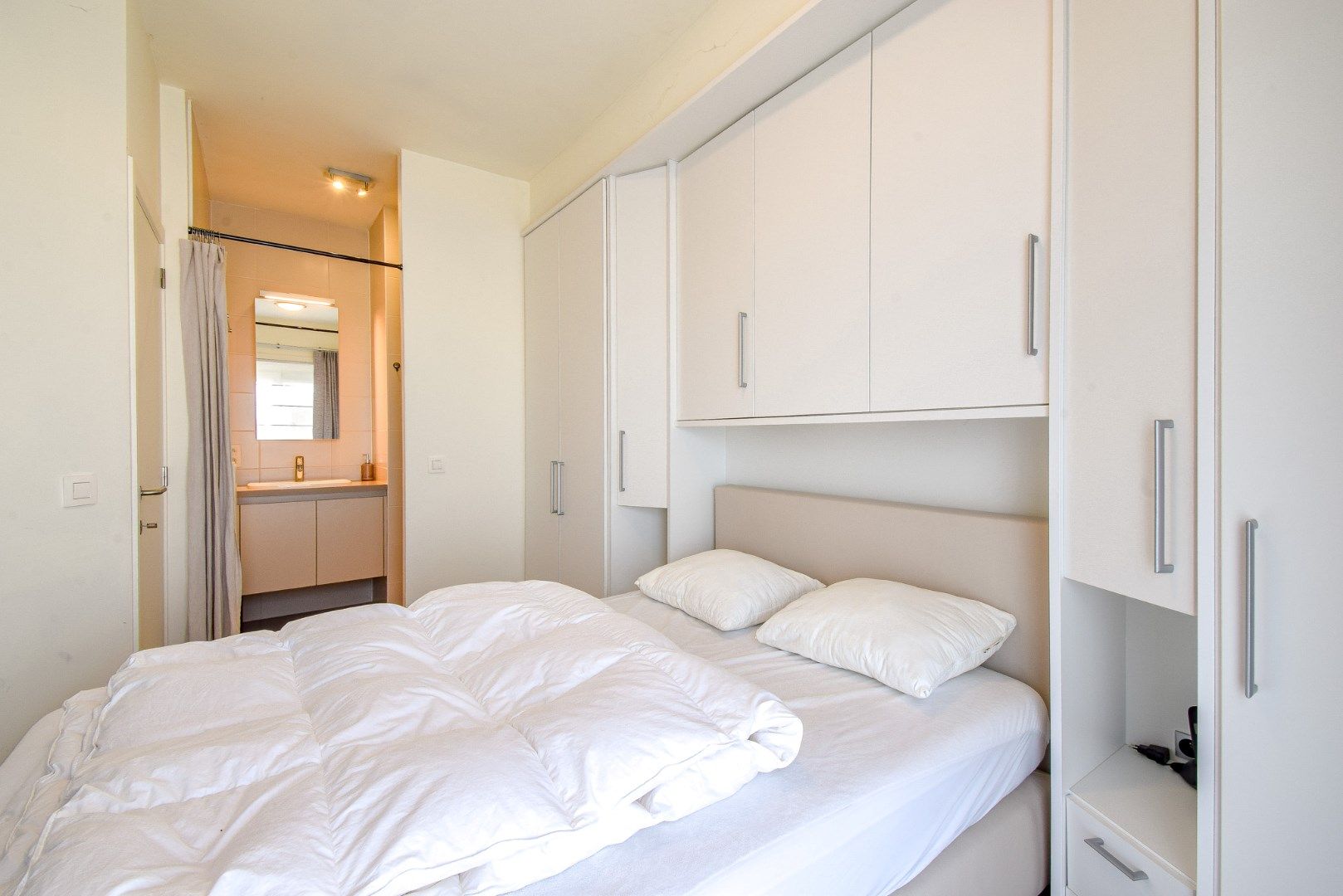 Instapklaar appartement op de zeedijk foto 6