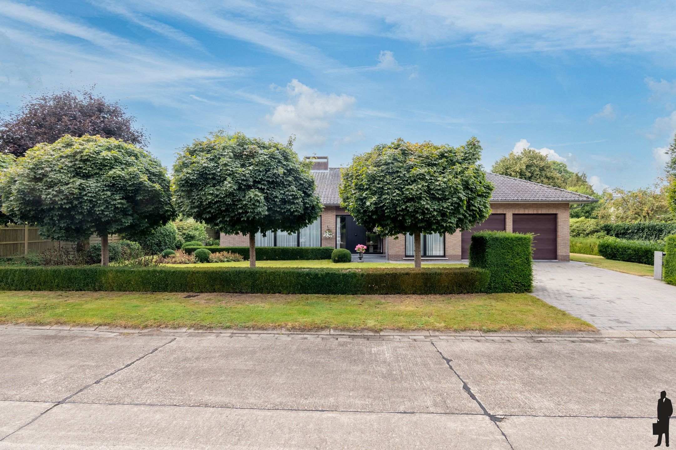 Te renoveren laagbouwwoning op royaal perceel in groene en rustige buurt van Oostmalle foto 2