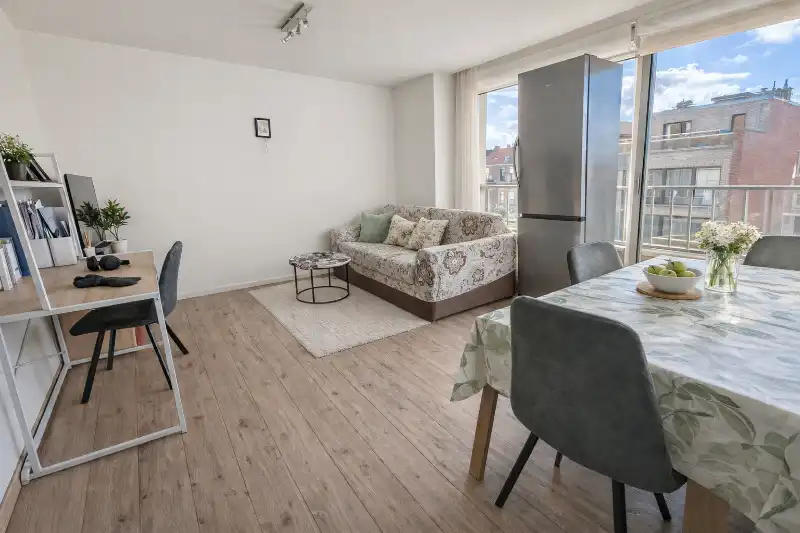 Hoofdfoto van de publicatie: Zongericht appartement vlak aan zee!