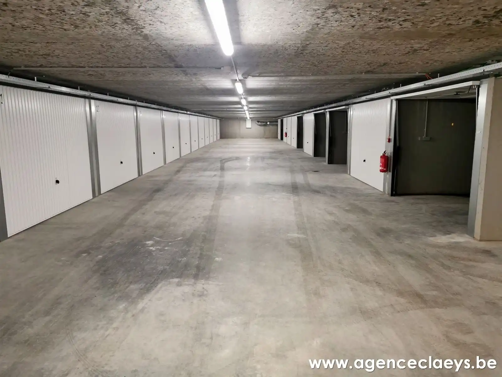 Garage foto 3