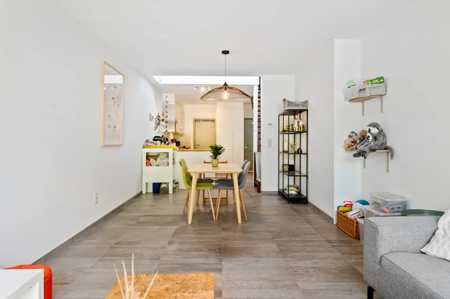 Rijwoning met 3 slpkrs en prachtige tuin foto 3