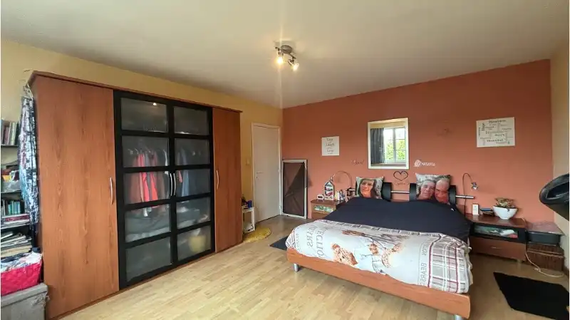 Comfortabele 3-slaapkamerwoning met GARAGE en TUIN te koop in Assebroek Brugge foto 9