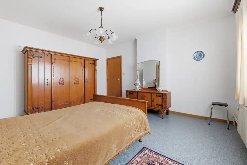 KNUSSE GEZINSWONING MET 4 SLKS EN EEN GARAGE IN BOEKHOUT foto 26