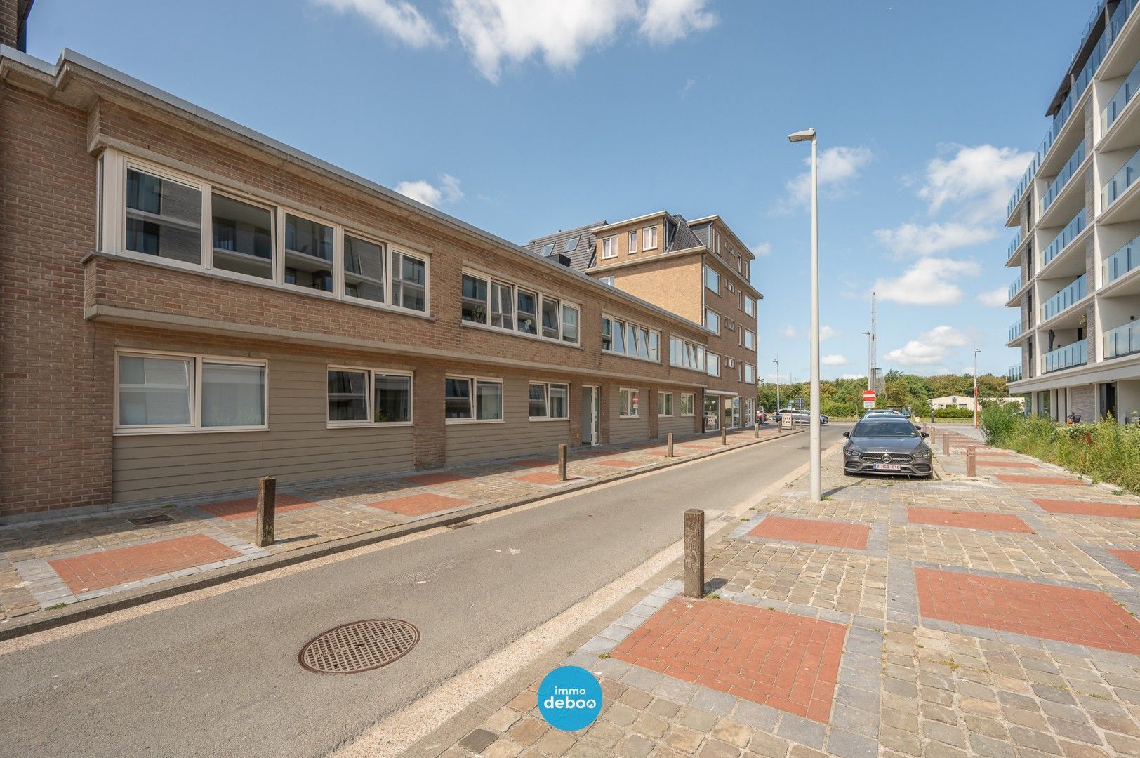 Ruime gerenoveerde studio met zijlings duinzicht foto 14
