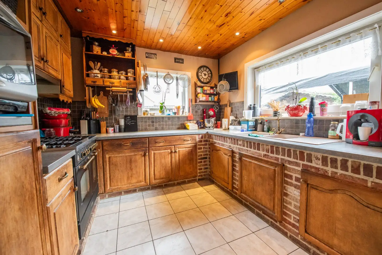 Goed gelegen, half open bebouwing op 1203 m² met 3 slaapkamers te Zulte foto 6