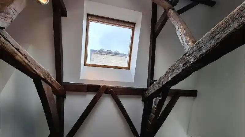 Comfortabel Dakappartement in Loft-stijl te huur in Brugge foto 4