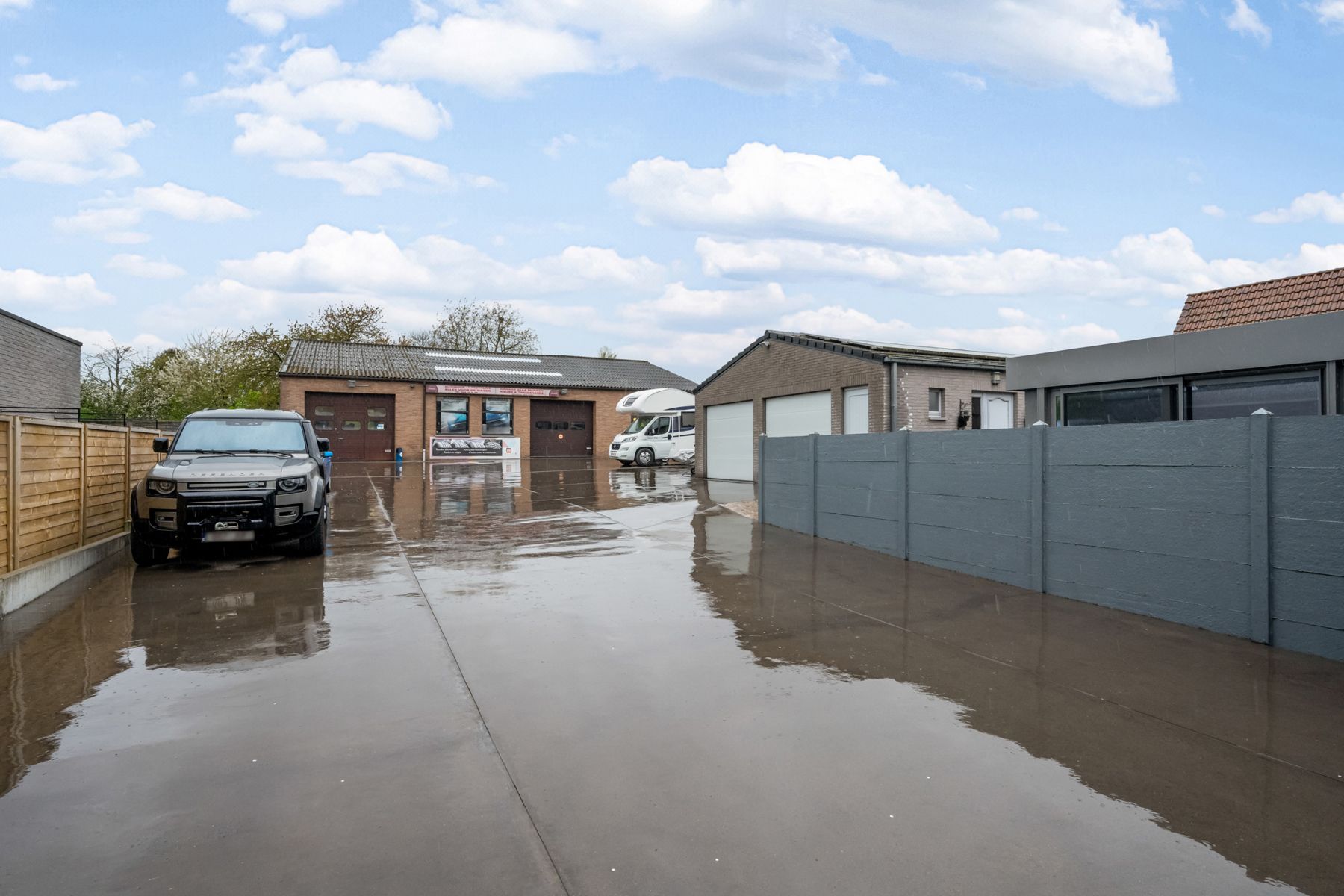 Handelsruimte/bedrijfsgebouw met prachtige villa foto 30